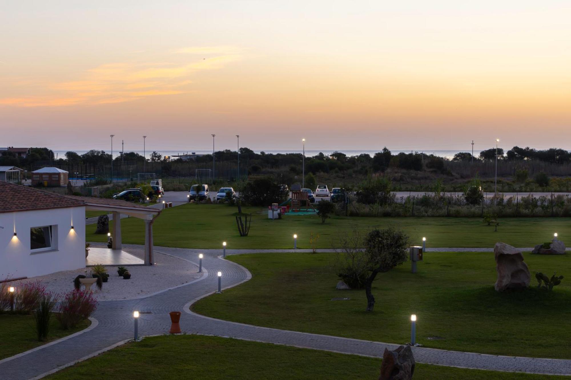 Hotel S'Arena Beach La Caletta Extérieur photo